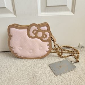 (On hold) Limited Edition Hello Kitty Purse